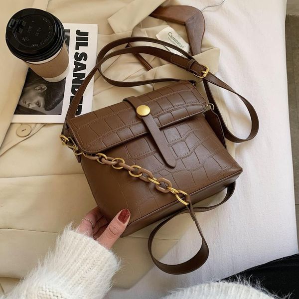 brand original design temperament retro bucket bag 2021 new korean fashion messenger bag underarm
brand original design temperament retro bucket bag 2021 new korean fashion messenger bag underarm