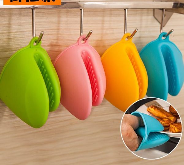 silicone insulated gloves kitchen tool heat resistant glove oven pot holder bbq baking cooking mitts anti slip finger grip mouth teeth shape
silicone insulated gloves kitchen tool heat resistant glove oven pot holder bbq baking cooking mitts anti slip finger grip mouth teeth shape