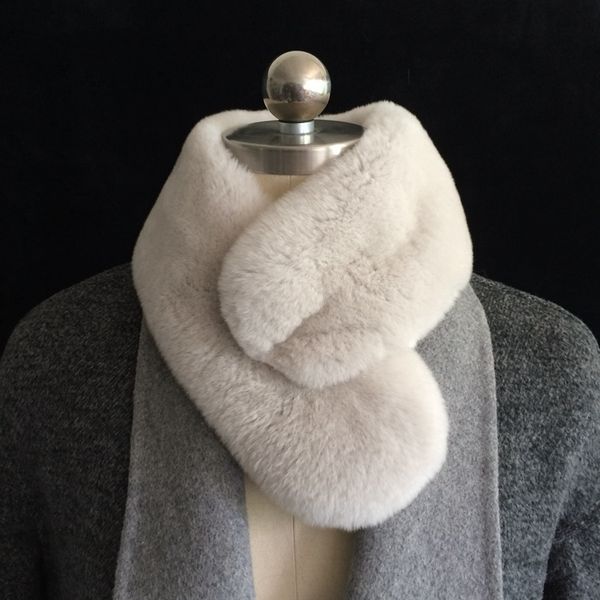 feather bundle new whole leather rex rabbit scarf nvzhen rabbit hair multicolor fur bib solid color autumn and winter warm clip, Blue;gray
feather bundle new whole leather rex rabbit scarf nvzhen rabbit hair multicolor fur bib solid color autumn and winter warm clip, Blue;gray
