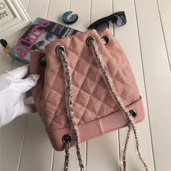 star with leather lingge chain shoulder bag small fragrant wind bucket bag large capacity backpack fashion wild street
star with leather lingge chain shoulder bag small fragrant wind bucket bag large capacity backpack fashion wild street