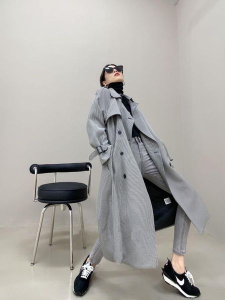 european design long women trench coat double-breasted belted lapel windbreaker coat, Tan;black
european design long women trench coat double-breasted belted lapel windbreaker coat, Tan;black