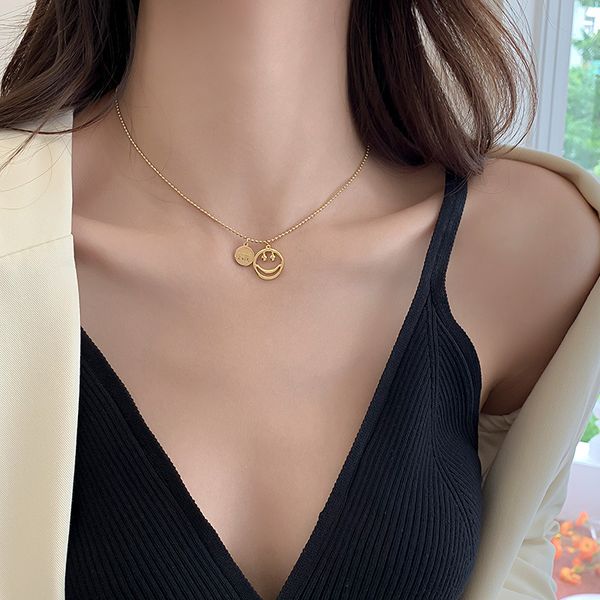 2020 new fashion niche design sense: collarbone chain does not fade women's japanese and korean temperament smile face pendant titanium, Silver
2020 new fashion niche design sense: collarbone chain does not fade women's japanese and korean temperament smile face pendant titanium, Silver