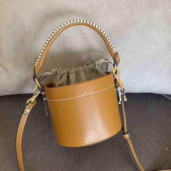 outlet oil wax skin tbs one shoulder slant straddle portable women's cowhide bucket basket bag
outlet oil wax skin tbs one shoulder slant straddle portable women's cowhide bucket basket bag