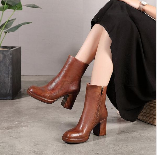 2020 pure color thick high-heeled autumn and winter new cowhide women's boots simple and fashionable all-match increased square toe wom, Black
2020 pure color thick high-heeled autumn and winter new cowhide women's boots simple and fashionable all-match increased square toe wom, Black