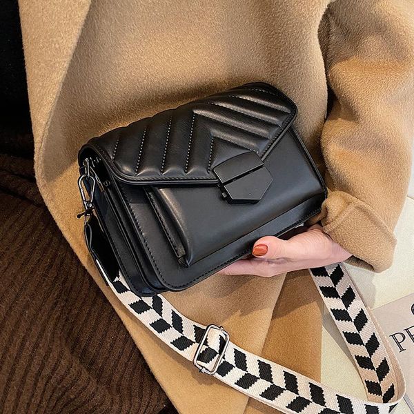 cross body fashion small pu leather crossbody shoulder handbags fall and winter female luxury trend party flap bags beautiful
cross body fashion small pu leather crossbody shoulder handbags fall and winter female luxury trend party flap bags beautiful