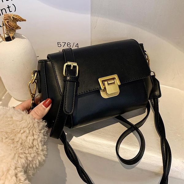 niche design high-end women's bag 2021 new fashion messenger bag shoulder square underarm dual-use width: 22cm
niche design high-end women's bag 2021 new fashion messenger bag shoulder square underarm dual-use width: 22cm