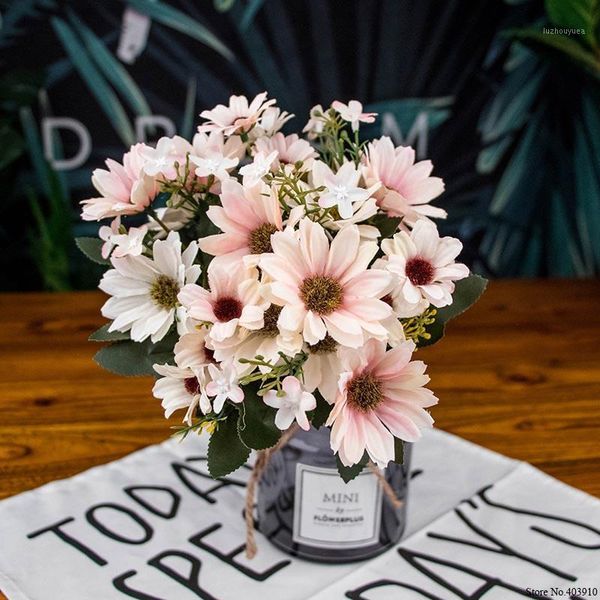 25heads/1bundle silk daisy bride bouquet for christmas home wedding new year decoration fake plants artificial daisy silk flower1
25heads/1bundle silk daisy bride bouquet for christmas home wedding new year decoration fake plants artificial daisy silk flower1
