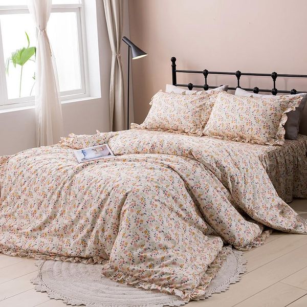 pure cotton korean pastoral style floral princess ruffles skirt-style bedding set ropa de cama couvre lit duvet cover set
pure cotton korean pastoral style floral princess ruffles skirt-style bedding set ropa de cama couvre lit duvet cover set