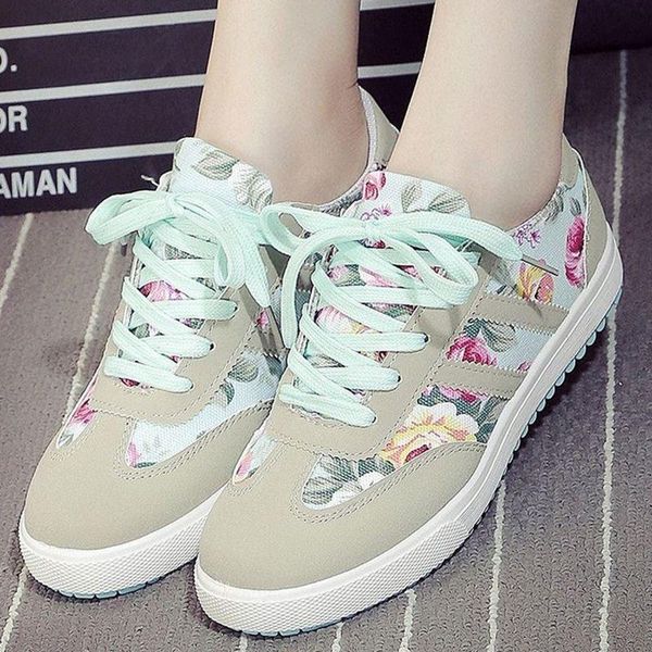 2020 spring and autumn ladies casual shoes printing low to help flat with women canvas shoes student large size single, Black
2020 spring and autumn ladies casual shoes printing low to help flat with women canvas shoes student large size single, Black