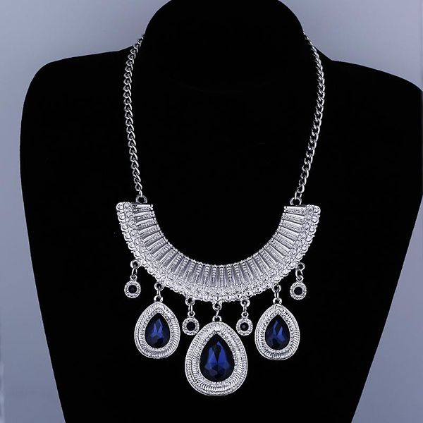 luxury big crystal necklaces silver plated and gold color metal water drop pendant women fashion necklaces 2020 
luxury big crystal necklaces silver plated and gold color metal water drop pendant women fashion necklaces 2020