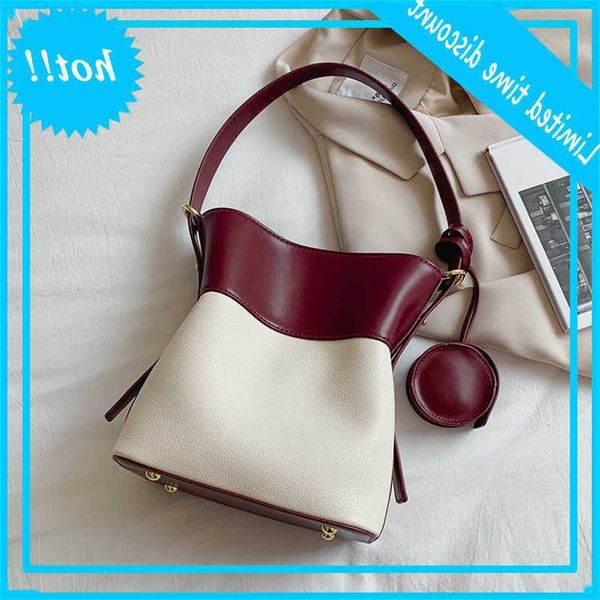 contrast color small pu leather emmer for 2021 fashion vintage branded crossbody handbags women trend hand cups
contrast color small pu leather emmer for 2021 fashion vintage branded crossbody handbags women trend hand cups
