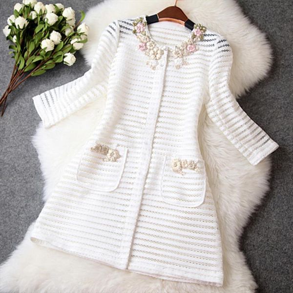 casacos femininos womens summer air conditioning coat ladies hollow lace windbreaker beading embroidery cardigans trench coat, Black;brown
casacos femininos womens summer air conditioning coat ladies hollow lace windbreaker beading embroidery cardigans trench coat, Black;brown