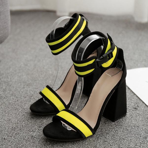 sandals 2021 low woman leather buckle block heels black shoes for women large size low-heeled chunky beige female high summer 42
sandals 2021 low woman leather buckle block heels black shoes for women large size low-heeled chunky beige female high summer 42