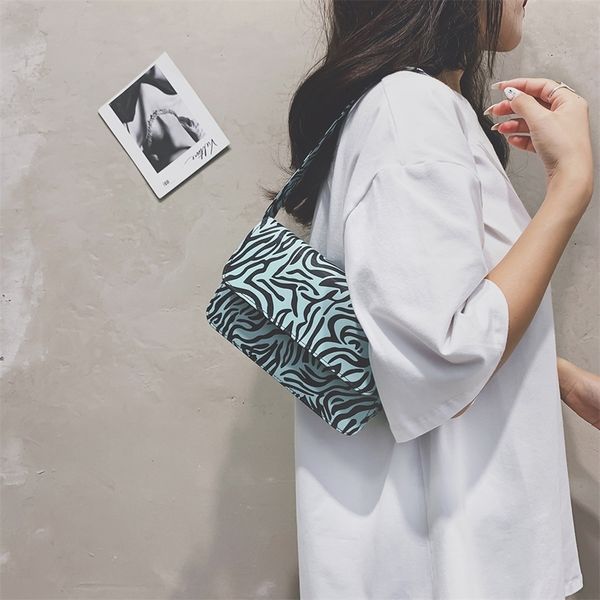 popular simple female daily bag women shoulder totes vintage zebra pattern envelope purse outdoor street handbag
popular simple female daily bag women shoulder totes vintage zebra pattern envelope purse outdoor street handbag