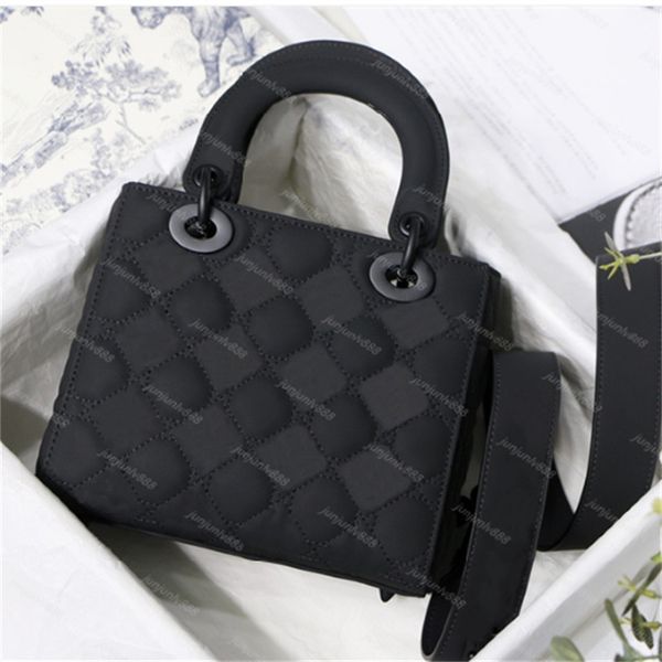 5a fashion lingge bag satchel shoulder bag chain handbags crossbody purse lady leather classic style tote bags
5a fashion lingge bag satchel shoulder bag chain handbags crossbody purse lady leather classic style tote bags
