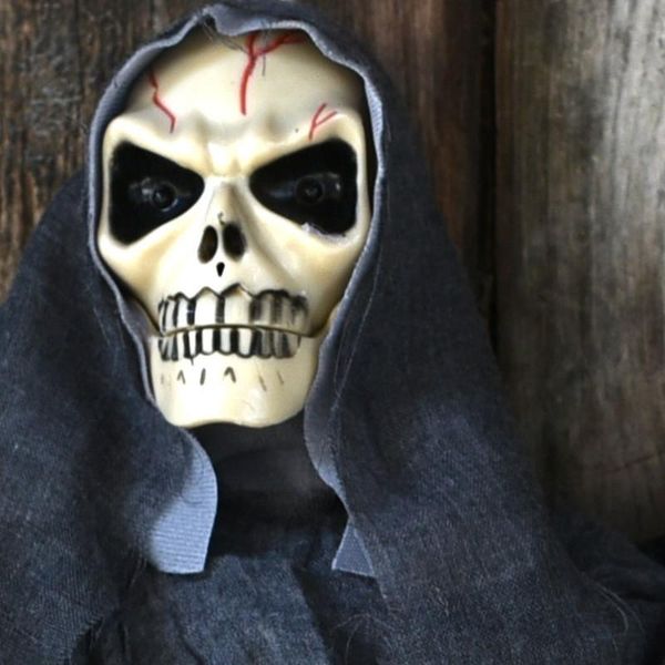 голос активированного halloween череп скелет дух hanging decor ужасного scary привидение с светящимися красными глазами привидения tricky ly
голос активированного halloween череп скелет дух hanging decor ужасного scary привидение с светящимися красными глазами привидения tricky ly