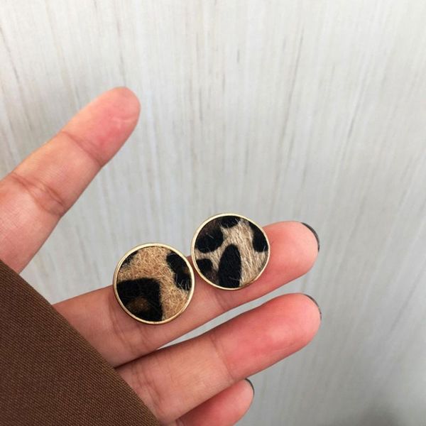 8seasons vintage fabric ear post stud earrings round leopard print for women punk style party club jewelry gift 18mm dia., 1pair, Golden;silver
8seasons vintage fabric ear post stud earrings round leopard print for women punk style party club jewelry gift 18mm dia., 1pair, Golden;silver