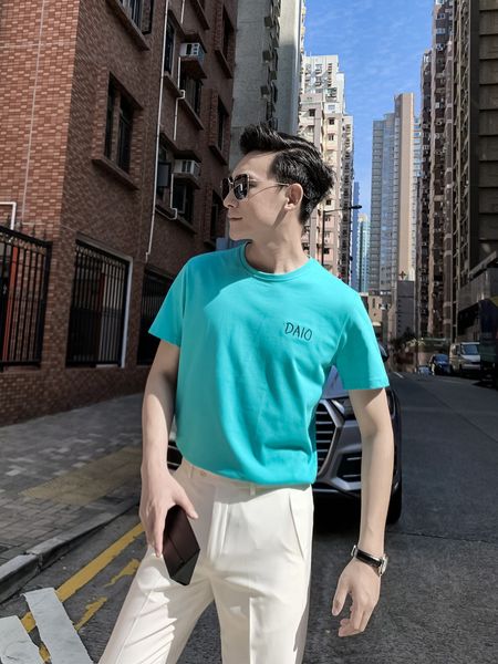 daio mens korean spring summer embroidered short sleeve t-shirt slim fitting crew neck cotton base shirt for men
daio mens korean spring summer embroidered short sleeve t-shirt slim fitting crew neck cotton base shirt for men