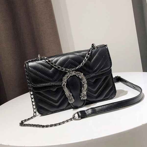 european and american women retro chain shoulder bag small square oblique straddle bag lead lock lady bags
european and american women retro chain shoulder bag small square oblique straddle bag lead lock lady bags