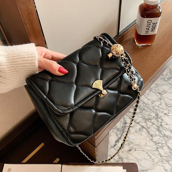 luxury fashion square female crossbody bag 2021 new leather women's designer handbag chain shoulder messenger bag
luxury fashion square female crossbody bag 2021 new leather women's designer handbag chain shoulder messenger bag