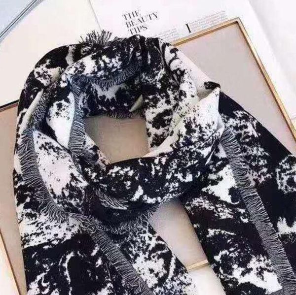 scarves scarf fashion brand designer silk scarf hair band level silk ribbon fashion headband bow tie scarves, Blue;gray
scarves scarf fashion brand designer silk scarf hair band level silk ribbon fashion headband bow tie scarves, Blue;gray