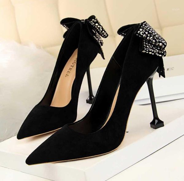 autumn heel shoes woman high heels shoes elegant sweet thin satin bow high-heeled single female pointed women1, Black
autumn heel shoes woman high heels shoes elegant sweet thin satin bow high-heeled single female pointed women1, Black
