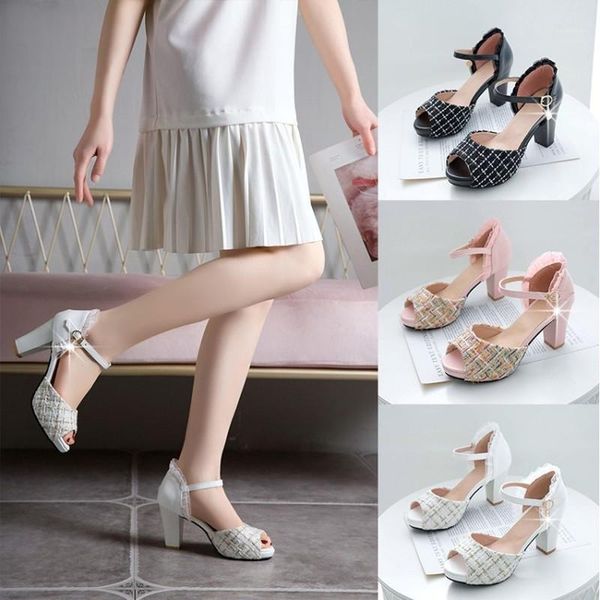 2020 summer new fashion simple wild fish mouth belt buckle pendant chunky heel sandals1, Black
2020 summer new fashion simple wild fish mouth belt buckle pendant chunky heel sandals1, Black