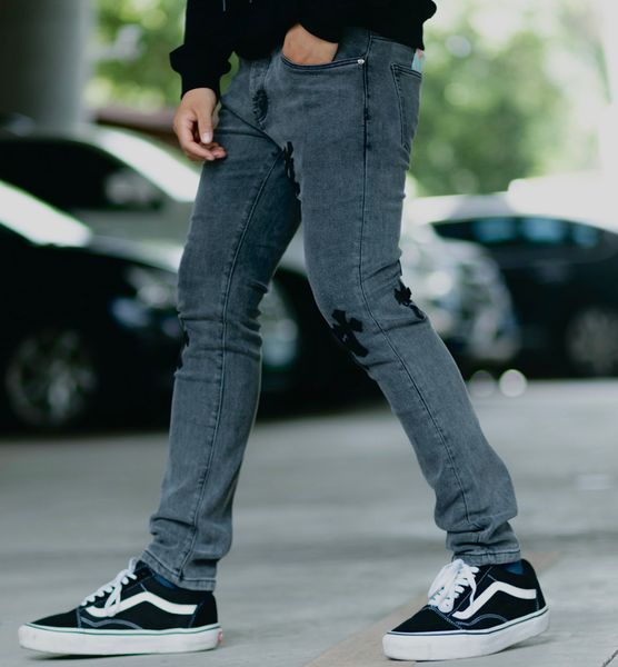 лучшие мужские джинсы дизайнер роскошные твердая классический slim-ноги джинсы тощий fit gray байкер джинсовые мужская мода дизайнер джинсы, Blue
лучшие мужские джинсы дизайнер роскошные твердая классический slim-ноги джинсы тощий fit gray байкер джинсовые мужская мода дизайнер джинсы, Blue