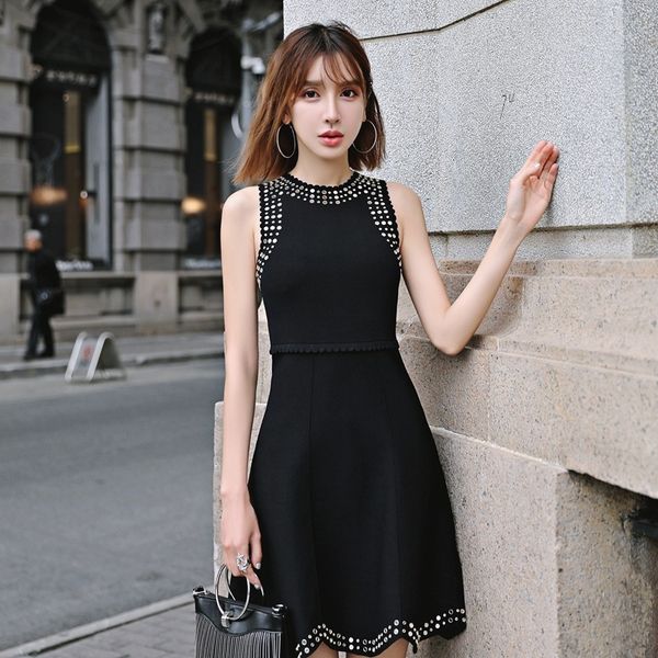 home crystal dress 2019 summer new round neck handmade nail crystal beads decorative elegant slim black dress xoa3d, Black;gray
home crystal dress 2019 summer new round neck handmade nail crystal beads decorative elegant slim black dress xoa3d, Black;gray
