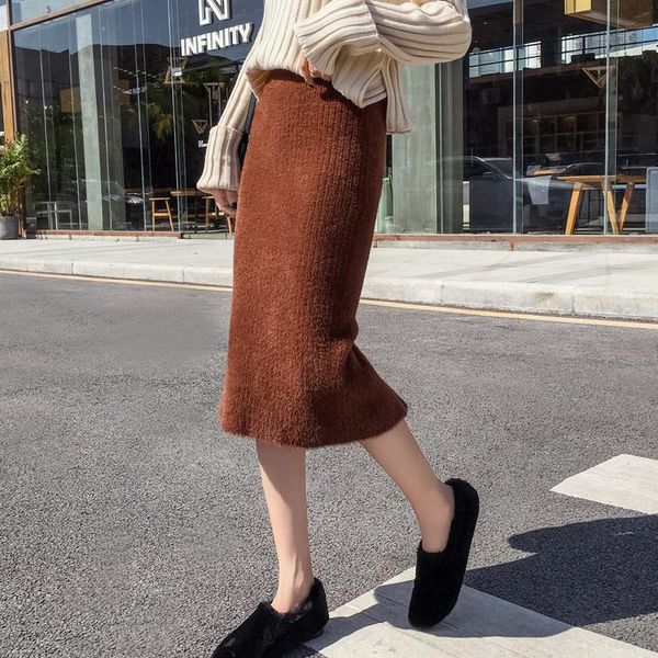 women's elegant mink cashmere fur midi skirt female korean casual high waist knitted warm back splits mohair skirts 2019 winter, Black
women's elegant mink cashmere fur midi skirt female korean casual high waist knitted warm back splits mohair skirts 2019 winter, Black
