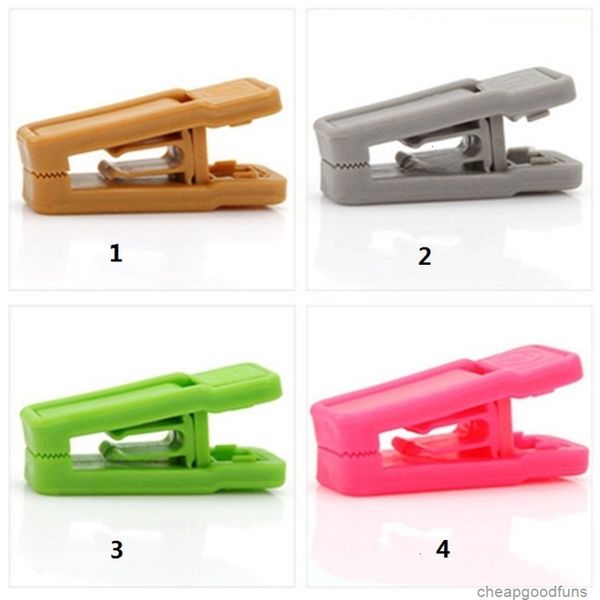u factory wet resuable dry tie and clip universal clothes hangers easy to use abs plastic clothespin no trace 5u
u factory wet resuable dry tie and clip universal clothes hangers easy to use abs plastic clothespin no trace 5u