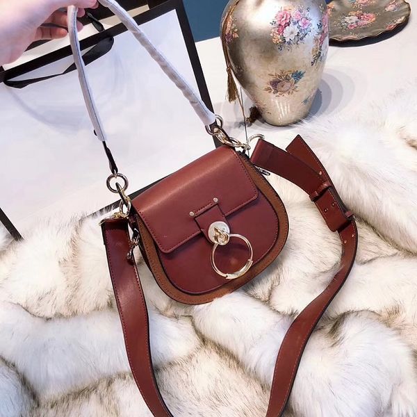 new european style classic ladies shoulder bag saddle bag handbag shoulder itbag pure noble soft 20cm making
new european style classic ladies shoulder bag saddle bag handbag shoulder itbag pure noble soft 20cm making