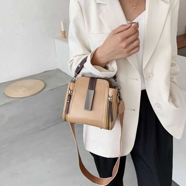 simple small shoulder bucket women's 2020 new fashion fashion net red portable bucket bag versatile single shoulder messenger bag 7wi6a
simple small shoulder bucket women's 2020 new fashion fashion net red portable bucket bag versatile single shoulder messenger bag 7wi6a