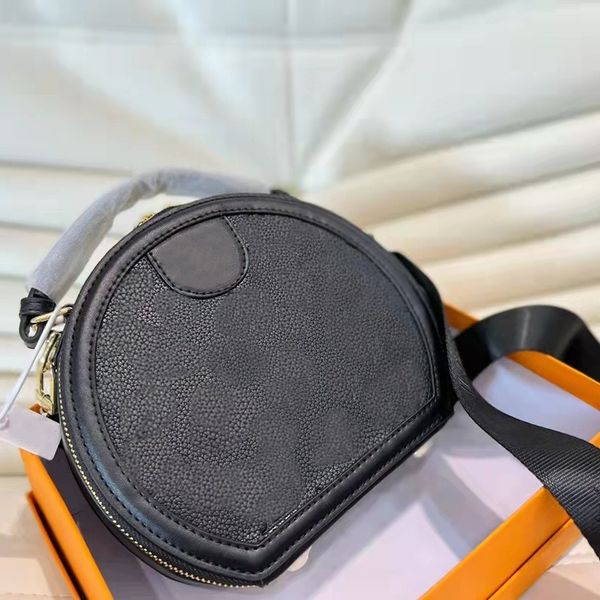 2022 mini circular handbags crossbody bags embossed flowers luxury circle purses lady tiny shoulder bag fashion cute totes high quality
2022 mini circular handbags crossbody bags embossed flowers luxury circle purses lady tiny shoulder bag fashion cute totes high quality