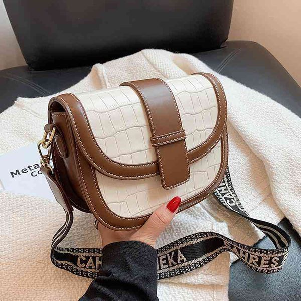 2022 factory wholesale new this year's popular small female xia xiaozhong trendy broadband messenger bag is fashionable and versatile o
2022 factory wholesale new this year's popular small female xia xiaozhong trendy broadband messenger bag is fashionable and versatile o