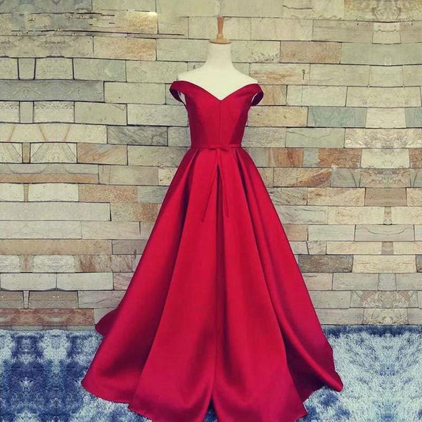 red carpet long prom gowns with belt v neck ball gowns open back lace up vintage wedding dress party evening real ps1, White;black
red carpet long prom gowns with belt v neck ball gowns open back lace up vintage wedding dress party evening real ps1, White;black