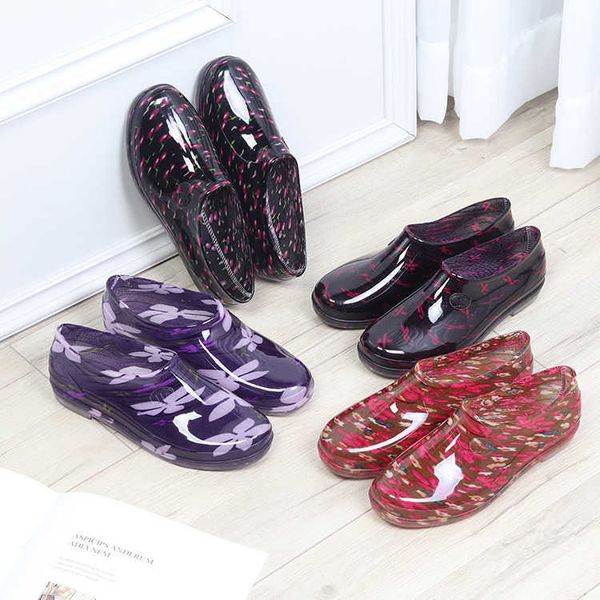 low rubber mother kitchen plastic rain boots women's printed short water shoes, Black
low rubber mother kitchen plastic rain boots women's printed short water shoes, Black