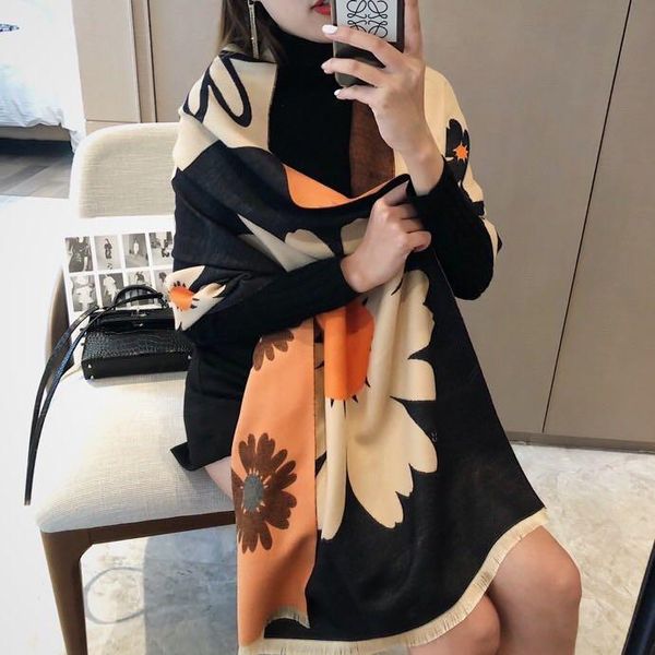 8830 cashmere wool scarf flowers thickened soft warm autumn and winter scarf shawl, Blue;gray
8830 cashmere wool scarf flowers thickened soft warm autumn and winter scarf shawl, Blue;gray