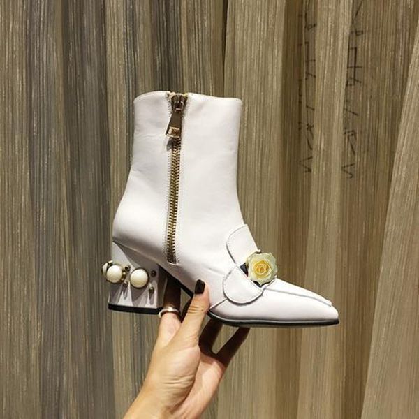 2021 womens high heels ankle boots winter leather shoes with granulated calfskin rivet 2020 new fashion australia cowboy combat booties, Black
2021 womens high heels ankle boots winter leather shoes with granulated calfskin rivet 2020 new fashion australia cowboy combat booties, Black