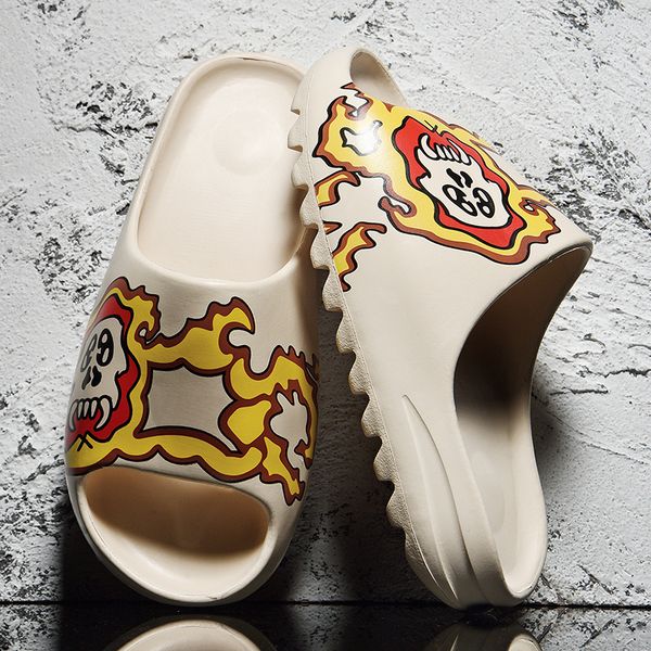 2020 summer slipper men foam non-slip casual slippers beach shoes unisexsesame street graffiti skull flip flop x1020, Black
2020 summer slipper men foam non-slip casual slippers beach shoes unisexsesame street graffiti skull flip flop x1020, Black