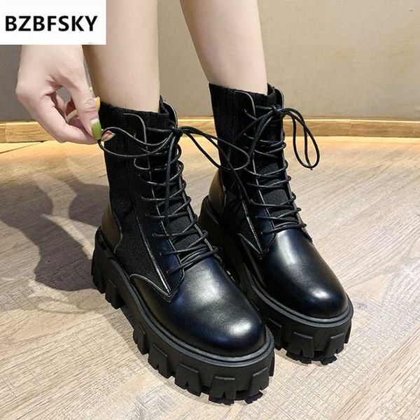 black patent leather pretty boots for women lace up platform boots women winter keep warm non-slip short booties for ladies
black patent leather pretty boots for women lace up platform boots women winter keep warm non-slip short booties for ladies