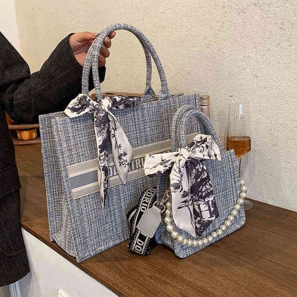 80% off shop clearance high sense canvas large capacity portable women's autumn and winter new small print bag
80% off shop clearance high sense canvas large capacity portable women's autumn and winter new small print bag
