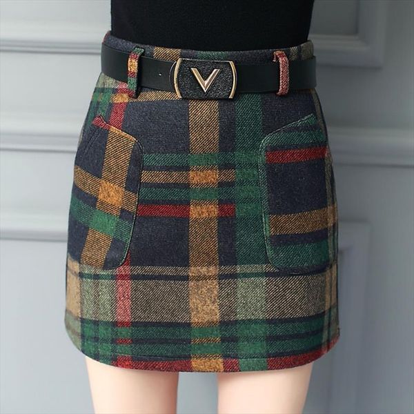 2020 autumn winter plaid wool skirt women short skirt pockets mini woolen checked skirts vintage office ladies plus size, Black
2020 autumn winter plaid wool skirt women short skirt pockets mini woolen checked skirts vintage office ladies plus size, Black