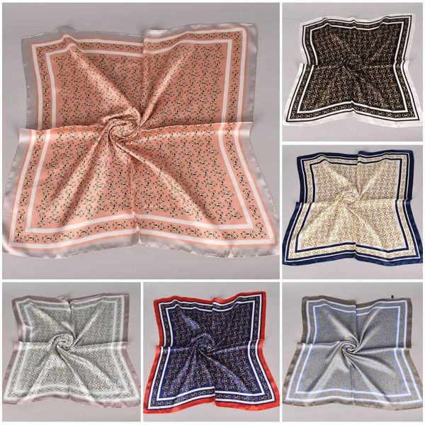 echarpe femme hiver luxury women square head scarf wraps scarves printed kerchief neck scarf bandana women bufanda szalik, Blue;gray
echarpe femme hiver luxury women square head scarf wraps scarves printed kerchief neck scarf bandana women bufanda szalik, Blue;gray