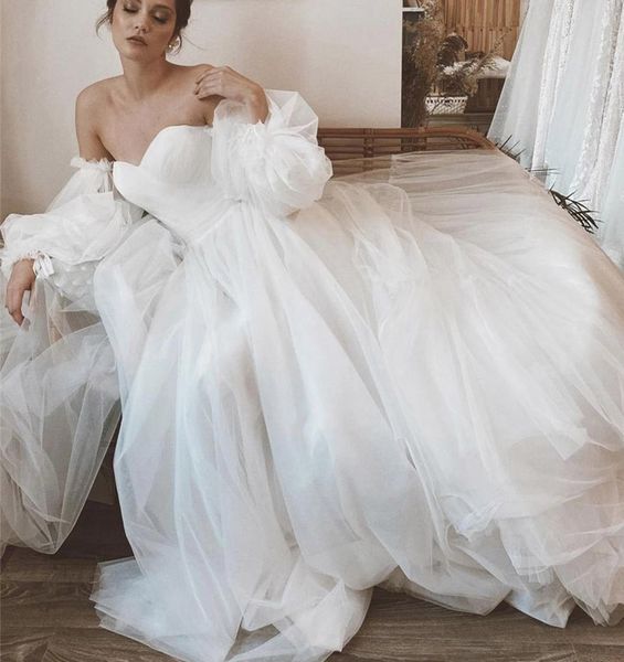 2021 sweety wedding dresses a line sweetheart floor length long puff sleeve floor length bridal gowns elegant robe de mariee white tulle
2021 sweety wedding dresses a line sweetheart floor length long puff sleeve floor length bridal gowns elegant robe de mariee white tulle
