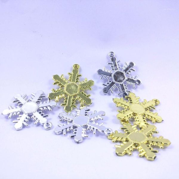 christmas decorations 4cm plated snowflake 20pcs tree pendant decoration hanging ornaments for home party supplies1
christmas decorations 4cm plated snowflake 20pcs tree pendant decoration hanging ornaments for home party supplies1