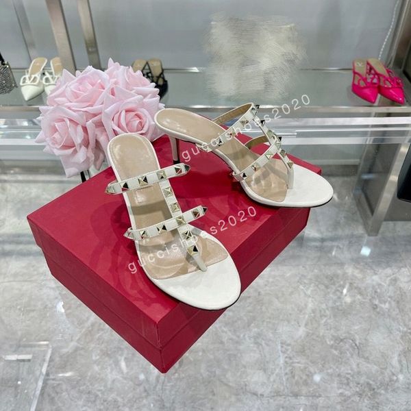 ladies summer beach slippers luxurys designers shoes rivet bow knot flat slippers women sandal studded low heel size35-42, Black;red
ladies summer beach slippers luxurys designers shoes rivet bow knot flat slippers women sandal studded low heel size35-42, Black;red
