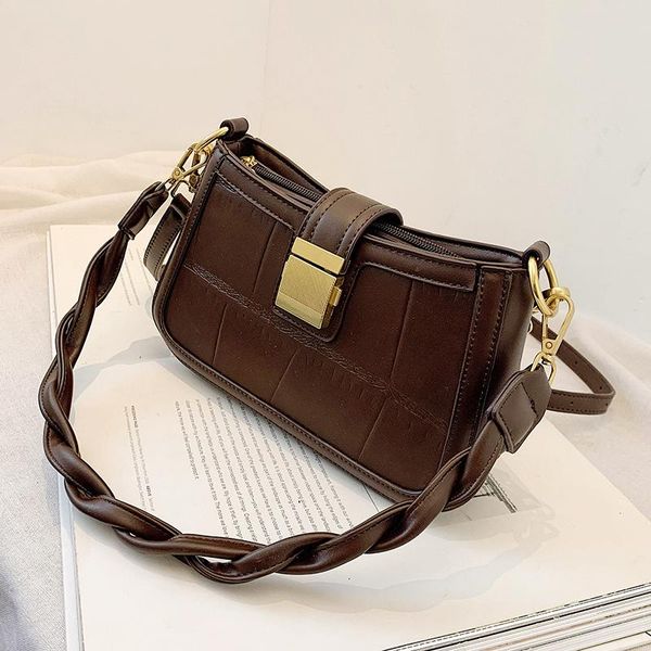 niche design texture handbags 2020 autumn/winter new fashion messenger bag single shoulder armpit bag square width: 23cm
niche design texture handbags 2020 autumn/winter new fashion messenger bag single shoulder armpit bag square width: 23cm