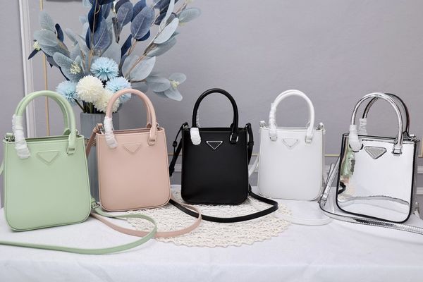 women fashion totes handbag in open-edge pearly cowhide leather with detachable shoulder strap ladies party shopping dating black tote bag
women fashion totes handbag in open-edge pearly cowhide leather with detachable shoulder strap ladies party shopping dating black tote bag