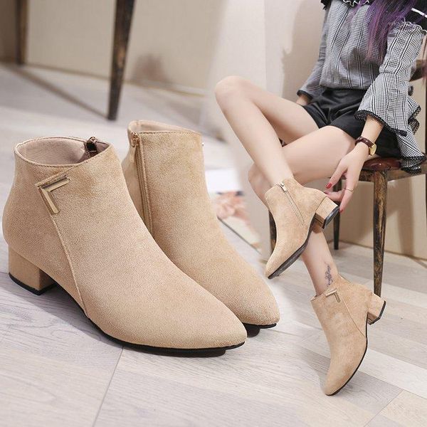 's fall winter 2021 boots with stubby heels, a zipper, nubuck and single pointed female boot1, Black